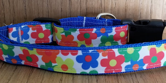 Leash/ Large/  Blue & Yellow & Orange & White Flowers